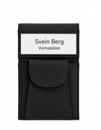 SKILTMAPPE MED NAVNESKILT - NYLON